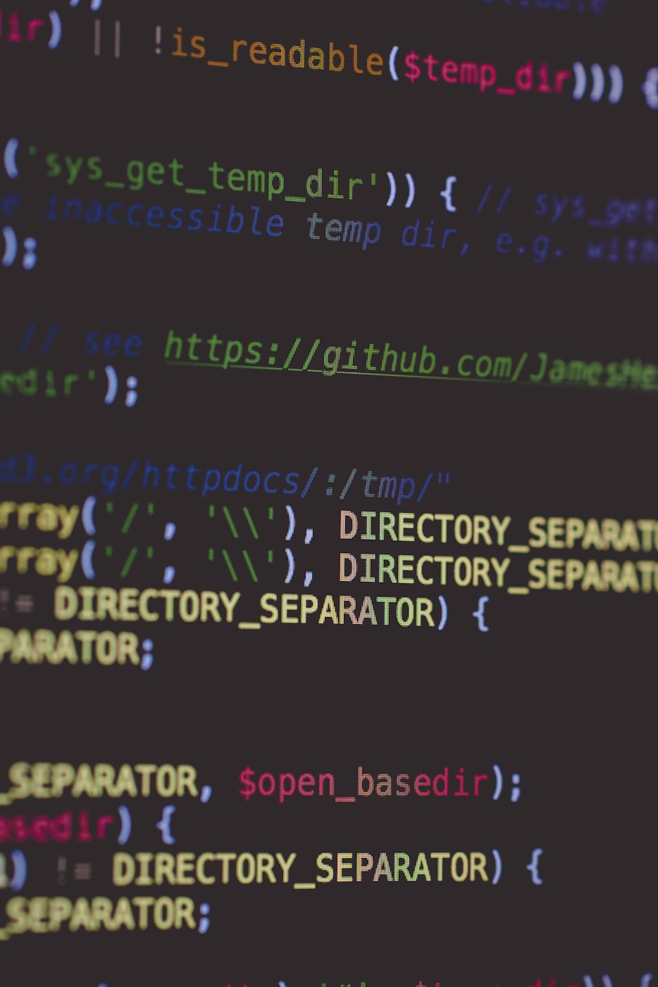 三个A图片扑克，从牌桌到屏幕，一张王牌的视觉进化史