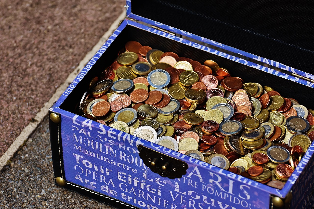 英国扑克牌多少钱？从1英镑到100英镑，你猜差价藏在哪儿？